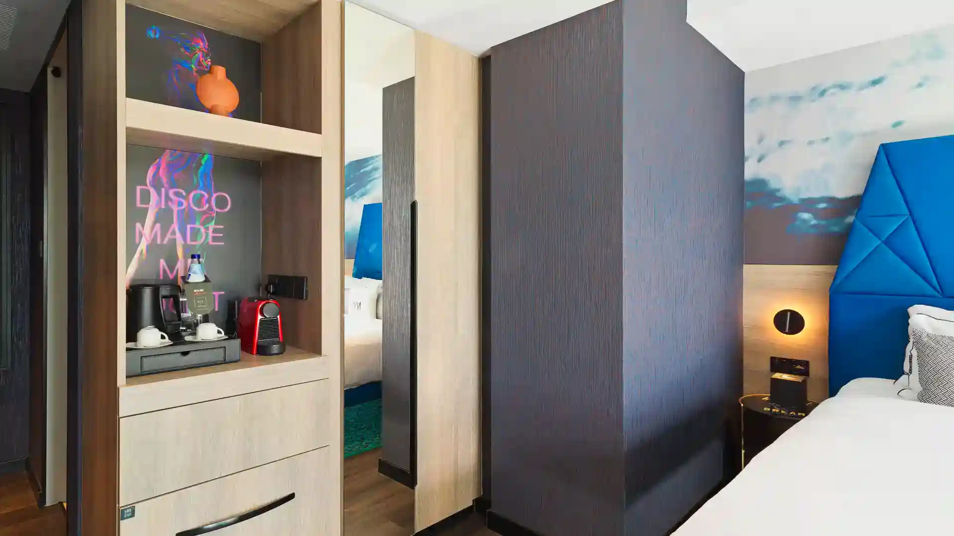 NYX Hotels - photoThumb_9